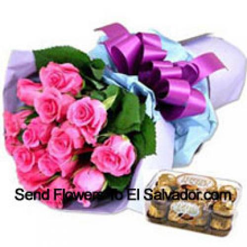 12 Rosas rosadas con deliciosos 16 Pcs Ferrero Rochers